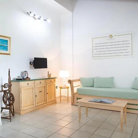 Sole D'estate Agriresidence Aparthotel 4*